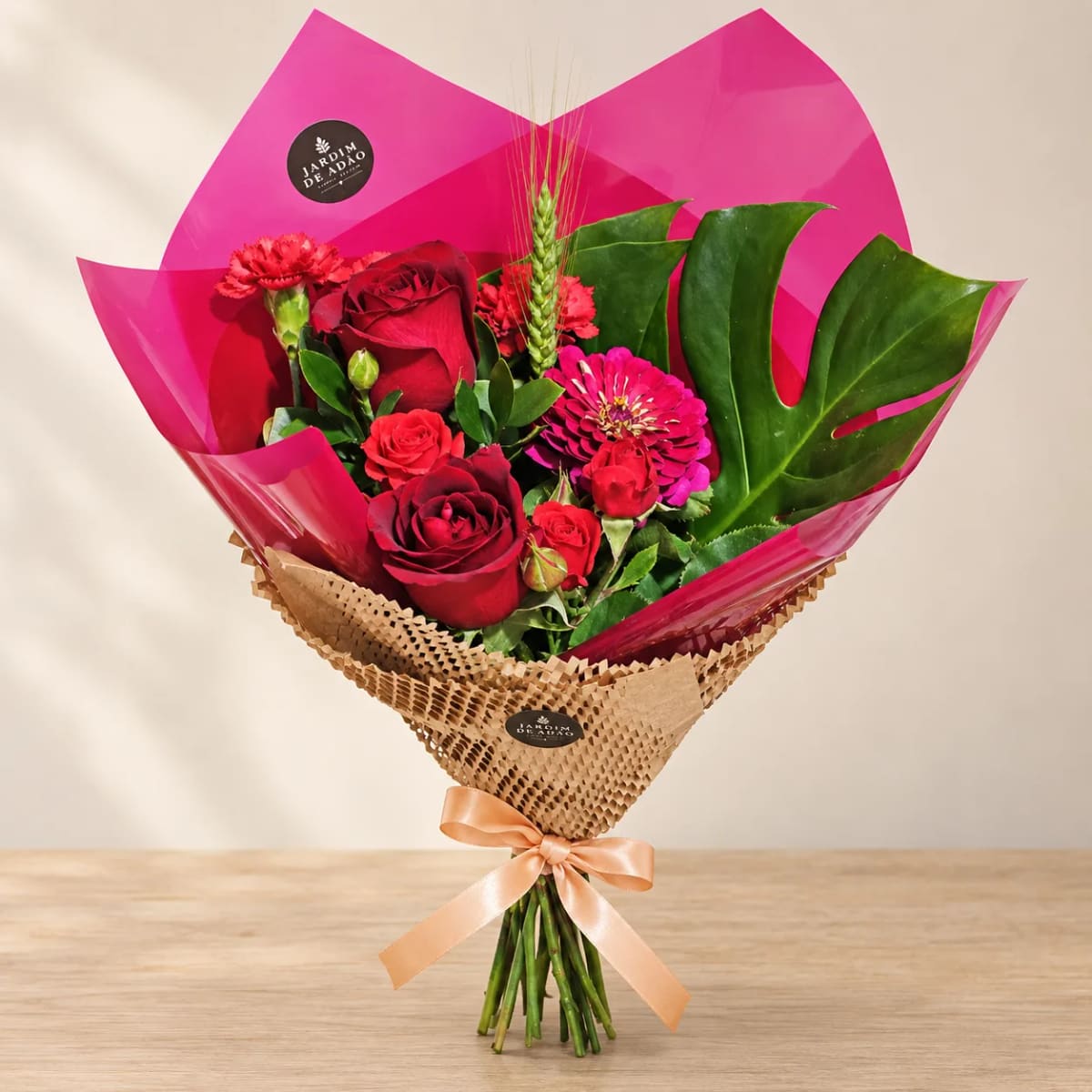 Buquê Amor · Gesto Mix Vermelho
